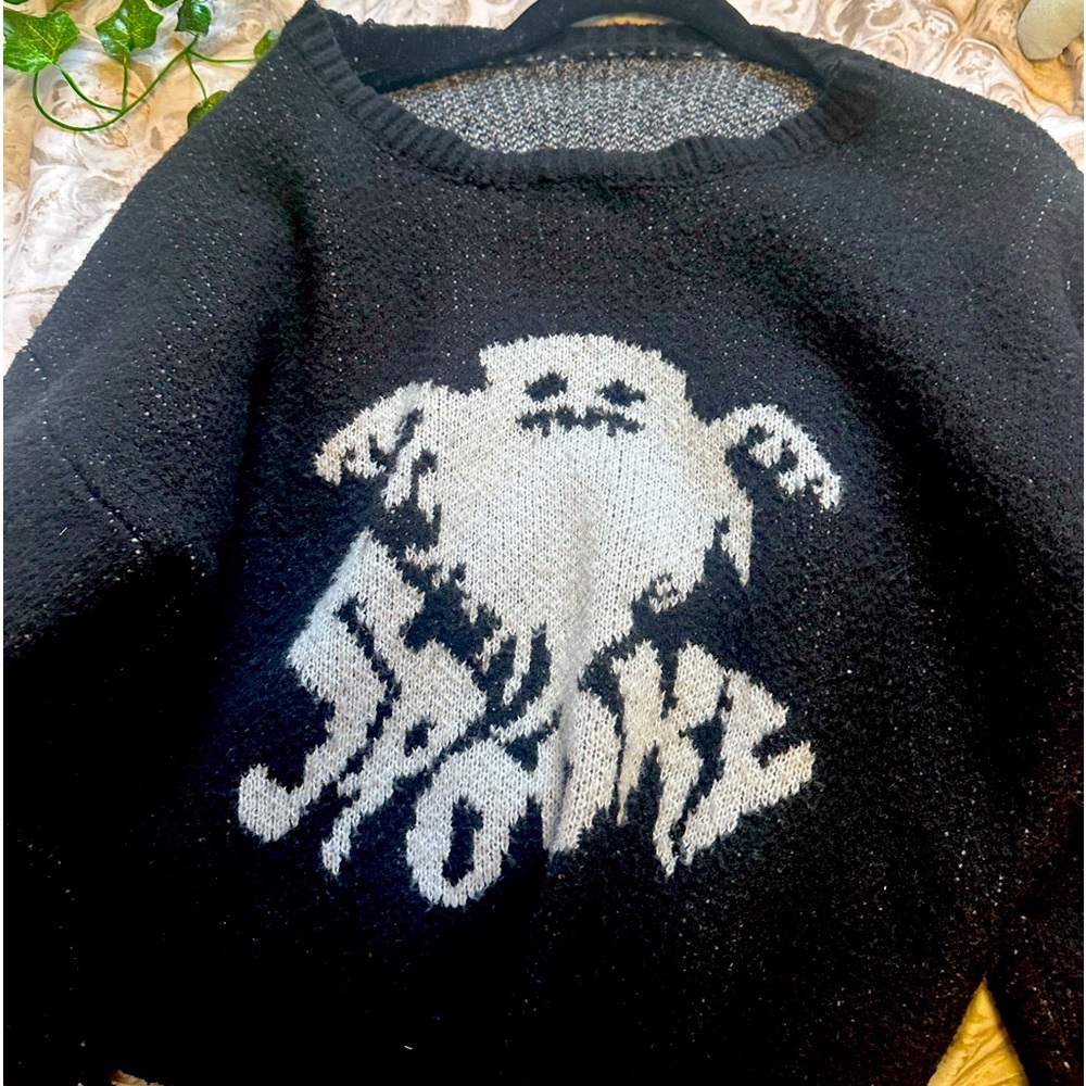 spooky knitted sweater ☠️🖤